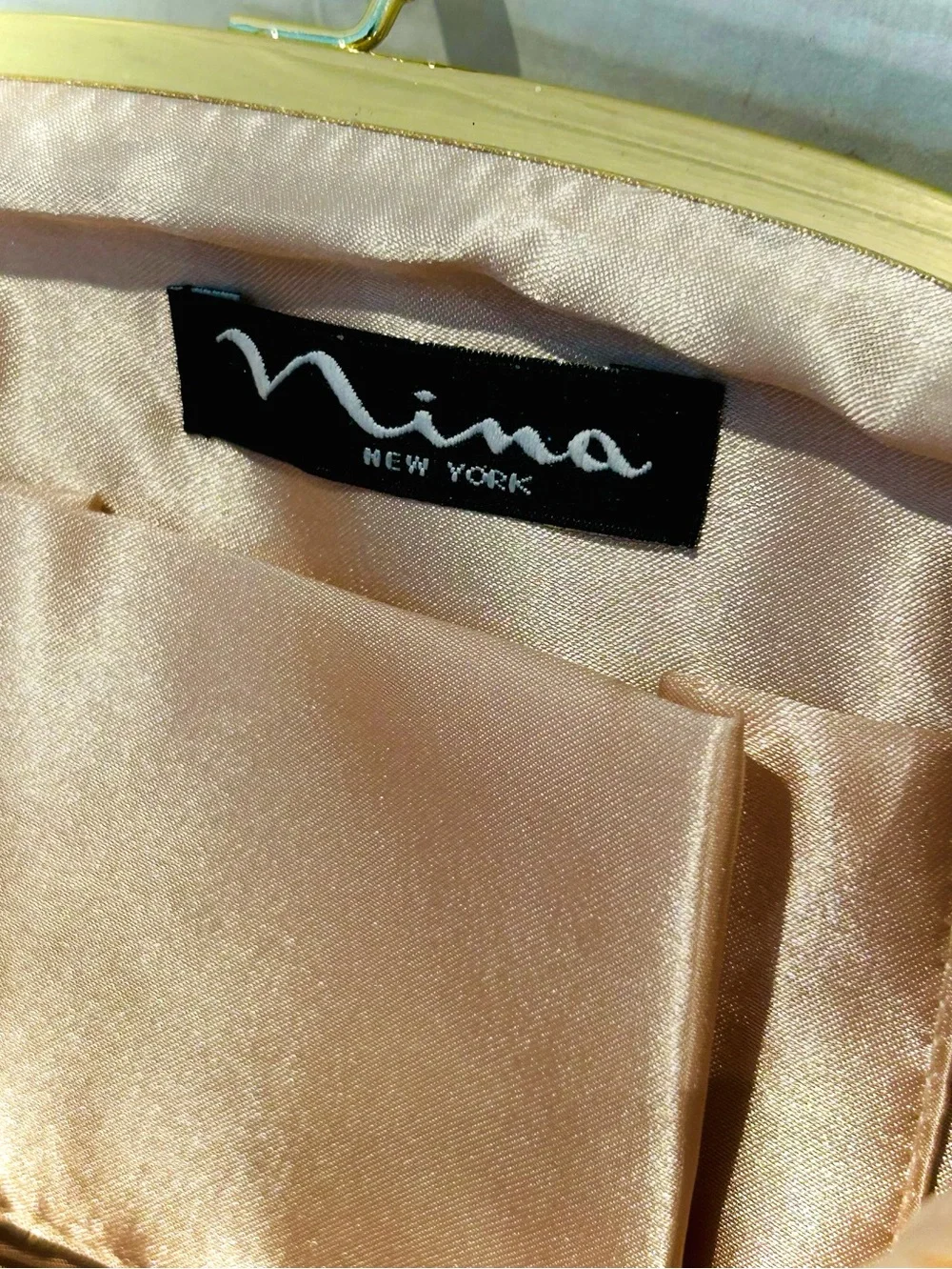 Nina Kiss Lock Pearl Handle Metallic Gold Fairy Clutch Crossbody Purse Prom